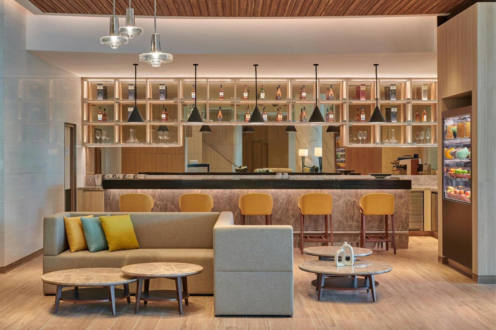 Courtyard By Marriott Setia Alam Hotel Buitenkant foto