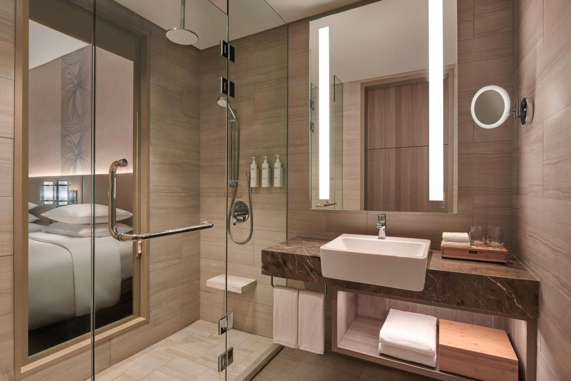 Courtyard By Marriott Setia Alam Hotel Buitenkant foto